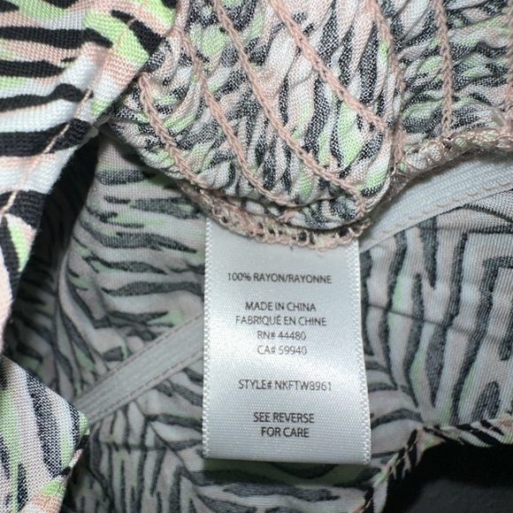 Square Neckline Scrunchie Pleated Crop Top, large - Picture 6 of 6